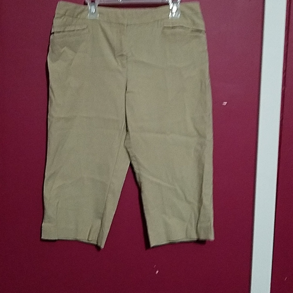 Womens Capris